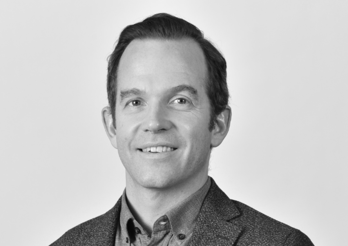 Alex Avery Headshot 2