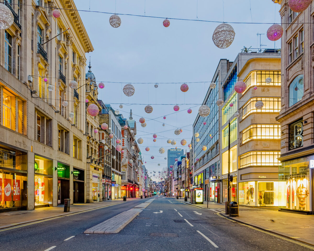 Empty Oxford Street Ming Cheng smaller