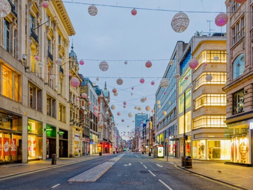 Empty Oxford Street Ming Cheng smaller