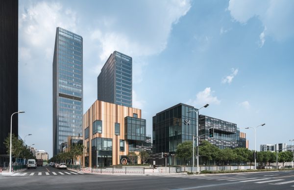 The New Bund World Trade Center Phase 1 1