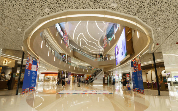 China Hong Kong Nina Mall 1 portrait EN2