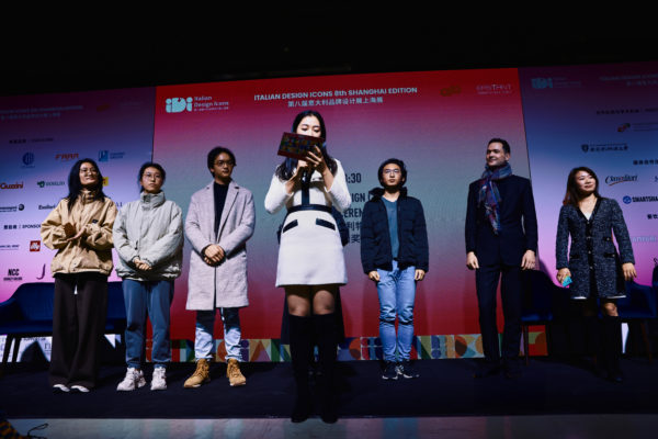 302 A9895 opq651714869