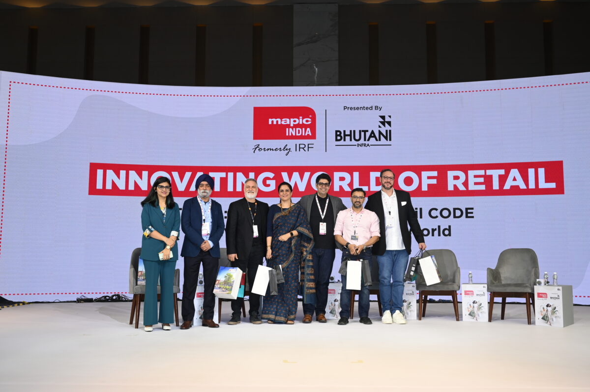 Komal MAPIC panel