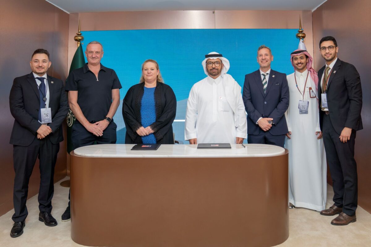 Cityscape signing sml