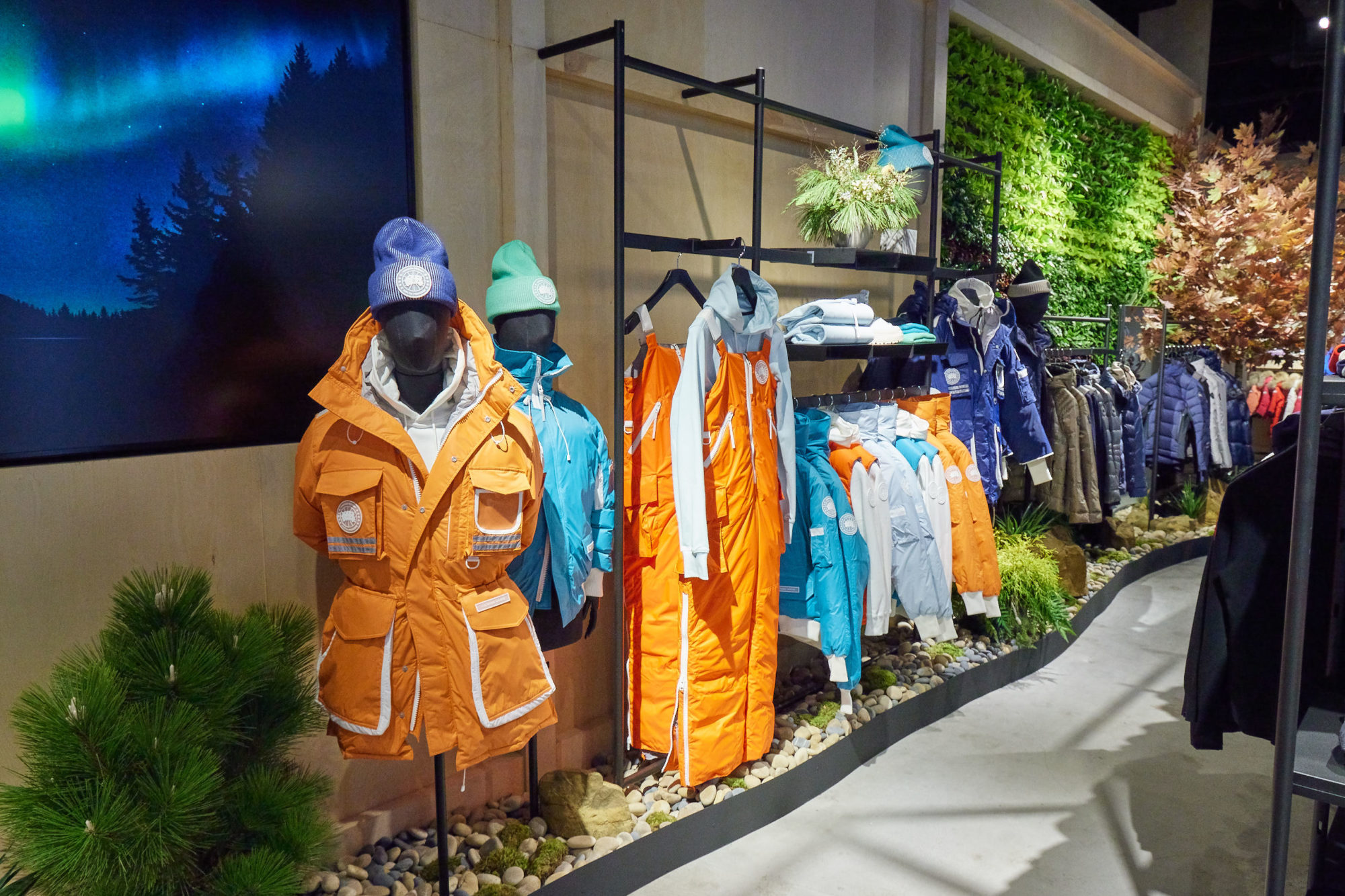 canada-goose-pop-up-store-fifth-avenue-new-york-usa-our-work