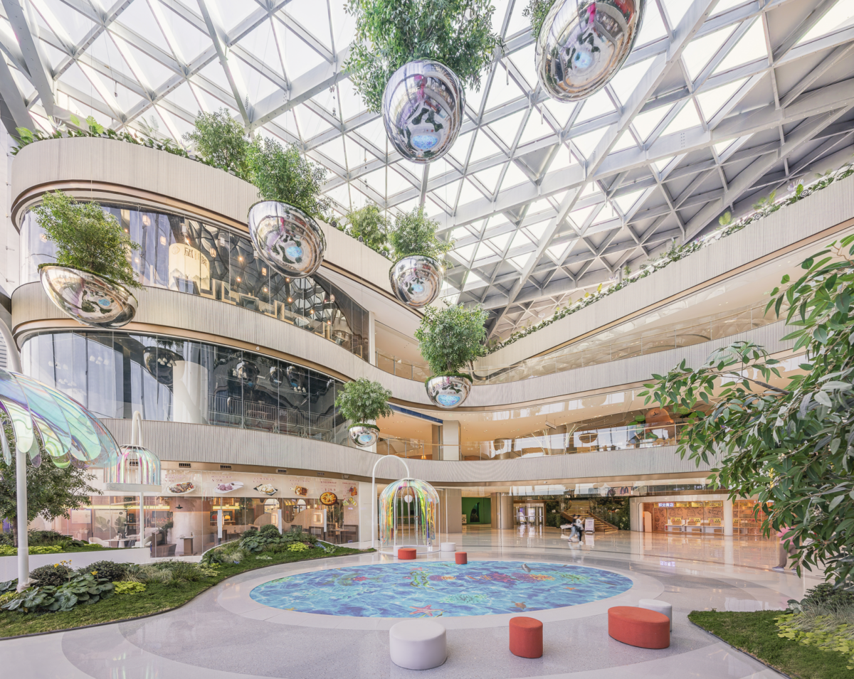 Chengdu City Garden Inside 01