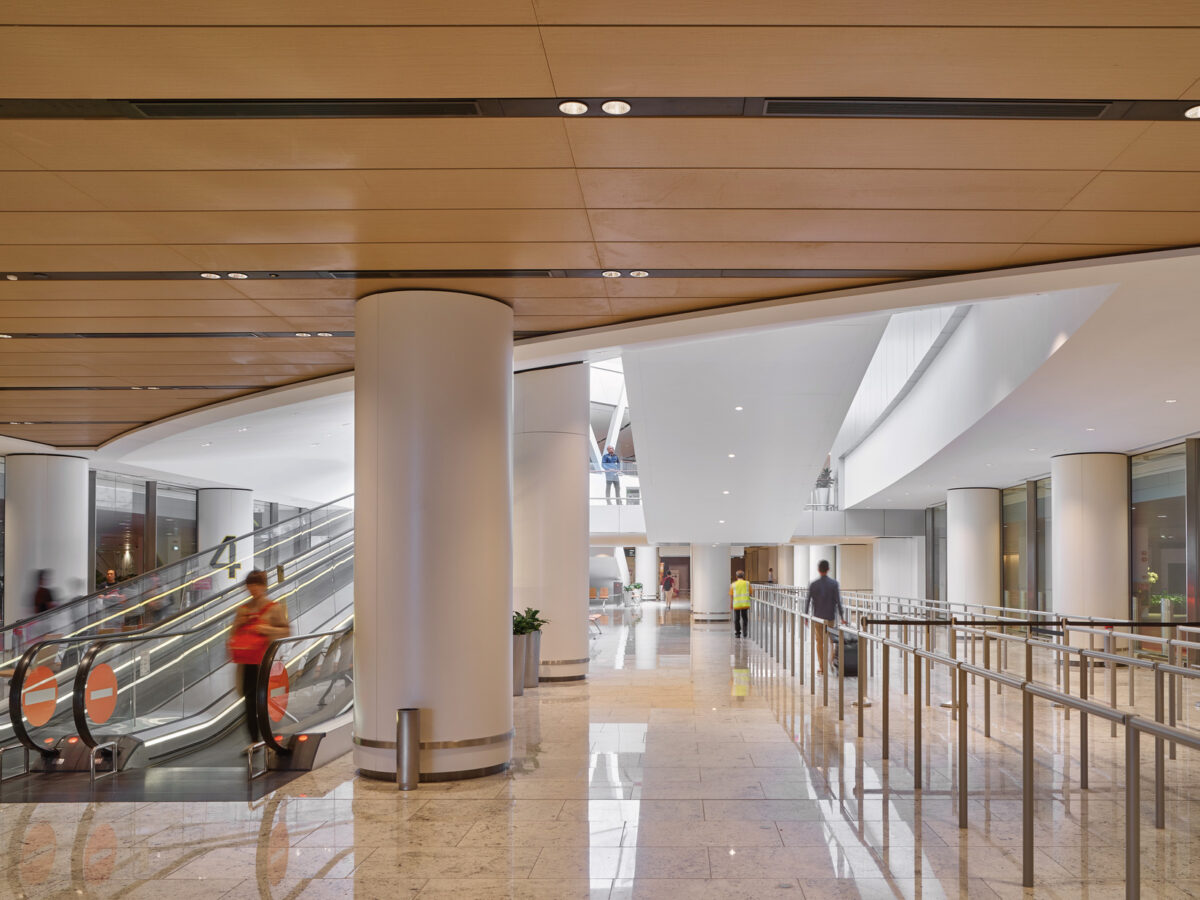 10509 T1 E Changi Airport Singapore N7 hd